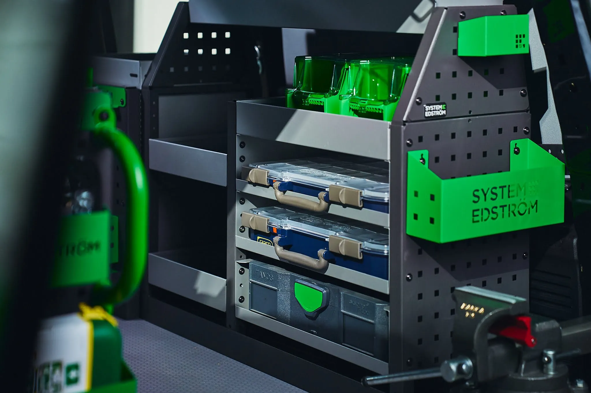 Detailansicht von Stauraum und Boxen